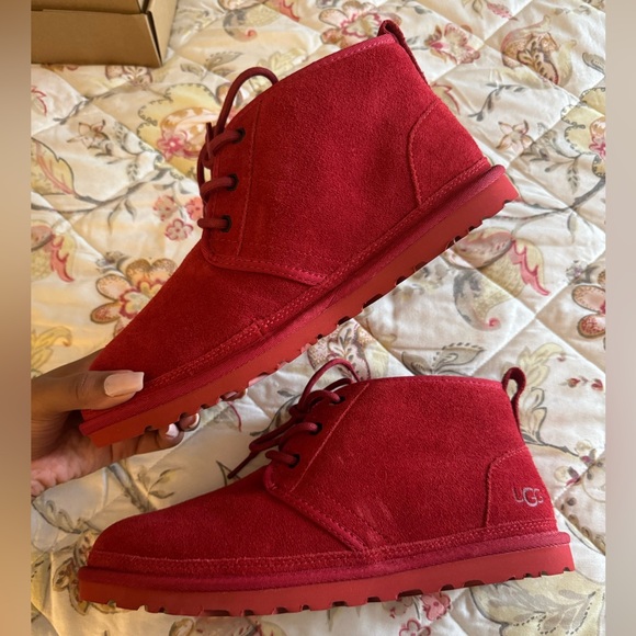 Red UGGS SIZE 10 - Picture 2 of 6